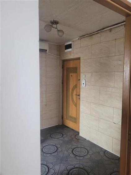 Apartament 3 camere semidecomandat, zona Neagoe Voda