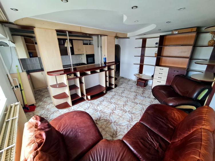 Apartament 3 camere DECOMANDAT, Nicolina 2, 74mp !!!