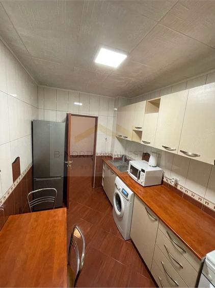 Apartament 2 camere de închiriat | Decomandat | Centrală proprie | Tineretului
