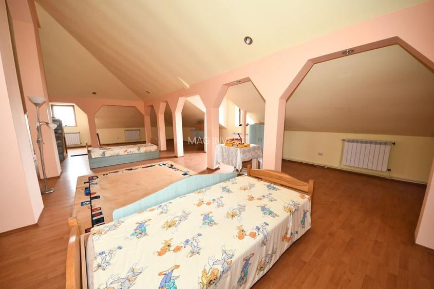 Vila spatioasa, pretabil pentru locuit/clinica, zona Micro 17 – Galati - 36