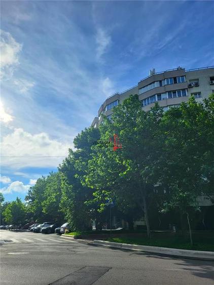 APARTAMENT 3 CAMERE CU 2 BAI / VEDERE LIBERA