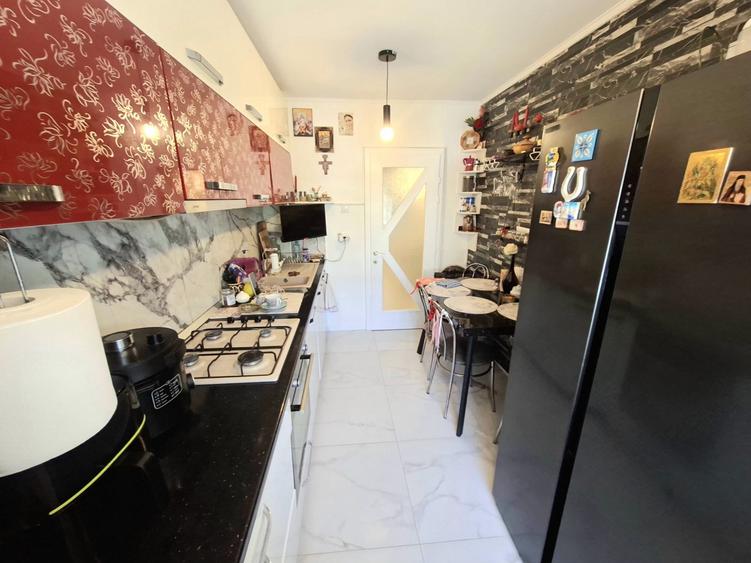 Apartament 4 camere decomandat, 77 mp, vedere Măgura Codlei – Comision 0%