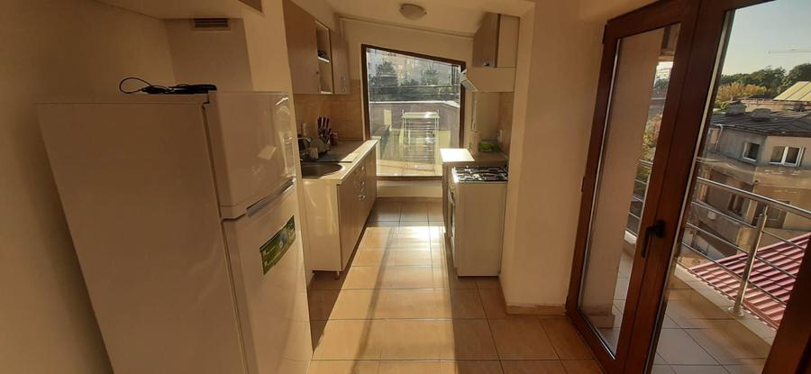 Apartament cu terasa, 4 minute metrou Muncii, centrala proprie