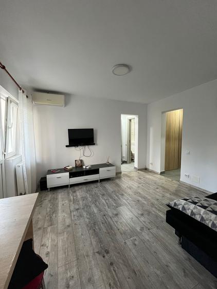 Apartament renovat situat in Zona Brancoveanu