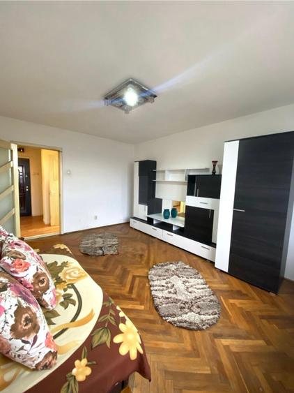 Apartament 2 camere decomantat, 50 mp, Bld Carol, zona Garii