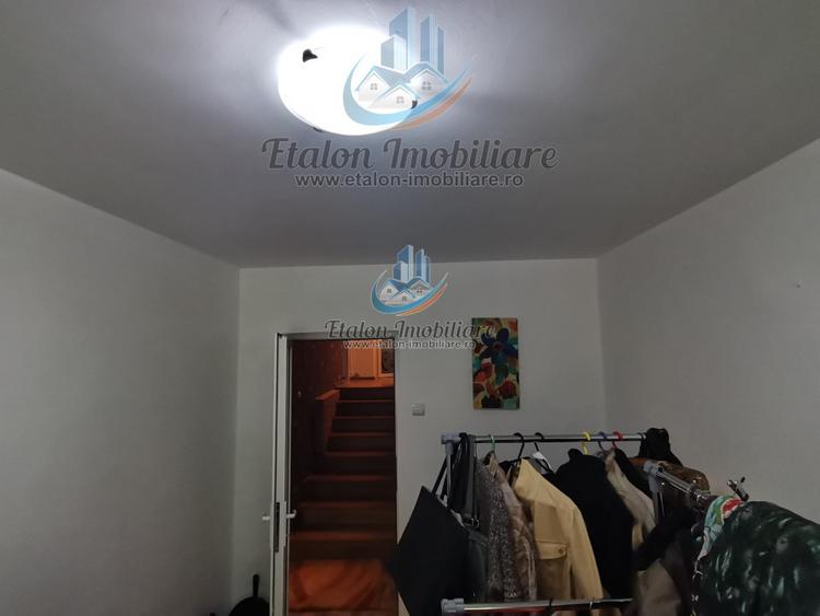 Apartament P+1, 4 camere, 2 bai, 3 balcoane, Zona Centrala Piatra Neamt