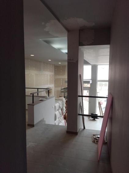 Spatiu comercial de inchiriat, 160mp, zona Campului