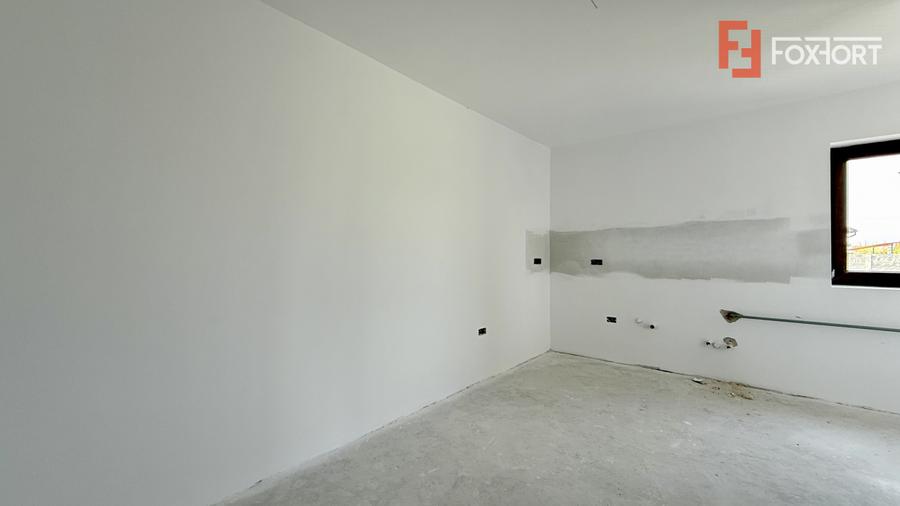 Duplex de vanzare 5 camere cu toate utilitatile - Mosnita Noua