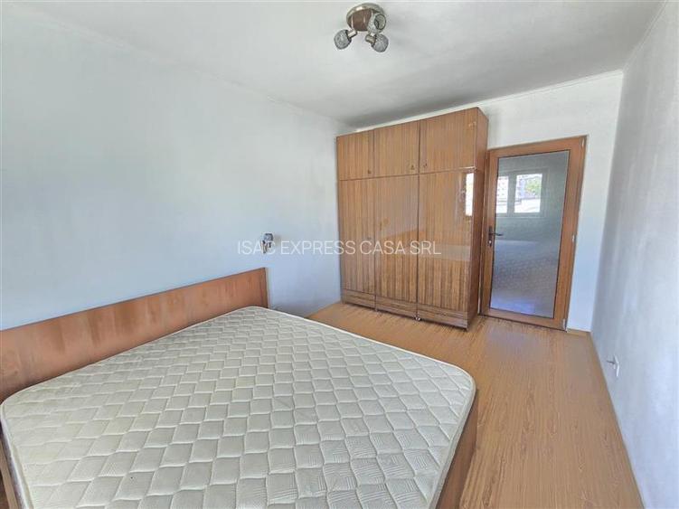 Apartament 2 camere decomandat, zona Gara, Strapungere Silvestru (etaj intermedi - 2