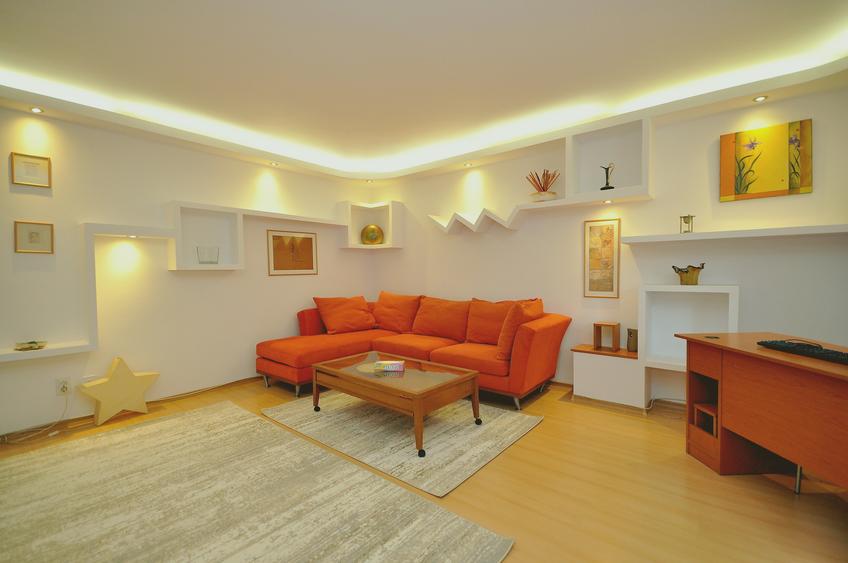 13 Septembrie Panduri apartament 2 camere decomandat, etaj 1, renovat recent