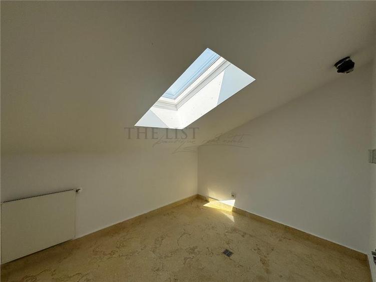 De Vanzare Vila Duplex | Oxford Gardens