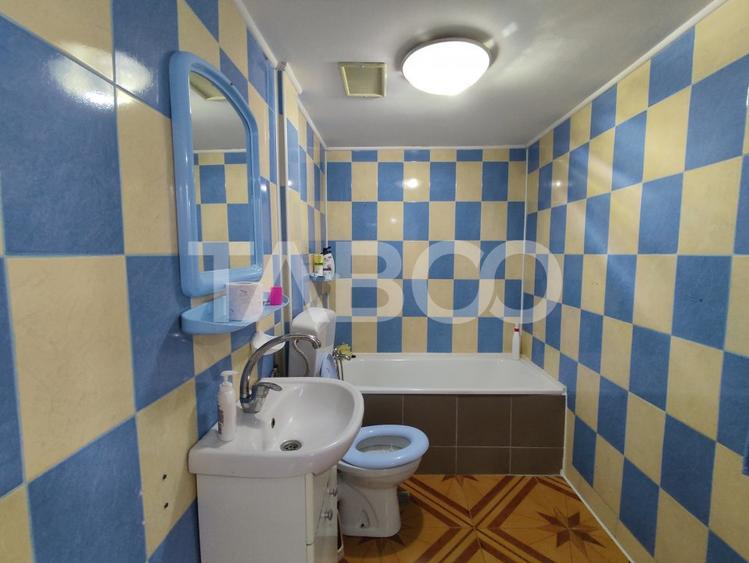 Casa cu spatii comerciale de vanzare in Sibiu Lacul Binder