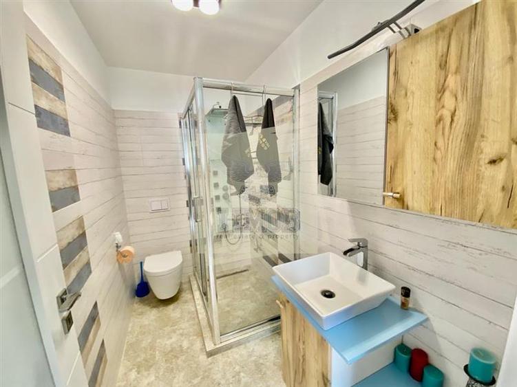 Casa cu 4 camere 3 bai 2 terase si teren 450 mp in zona Parcul Sub Arini