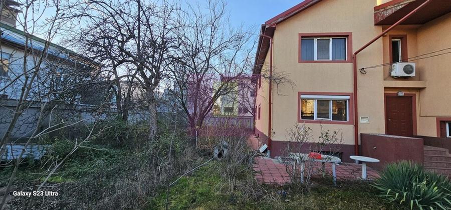 Vila cu teren la Parc Bazilescu