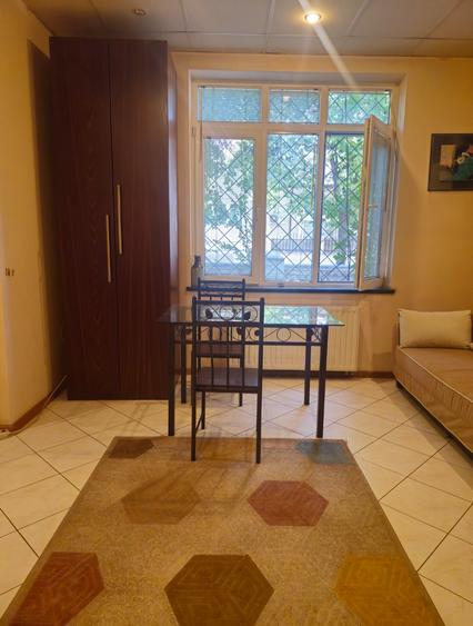 Apartament decomandat in Vila