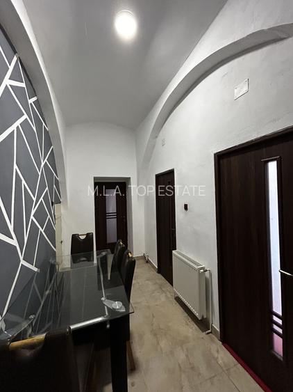 Apartament 3 Camere De Inchiriat Boul Rosu - 10