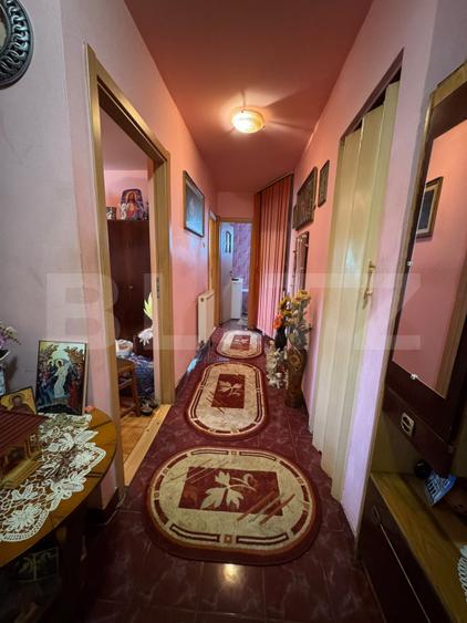 Apartament 3 camere, decomandat | Micro 7, Hunedoara | Etaj 2