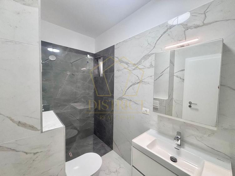 Penthouse semimobilat cu 3 camere | Torontalului