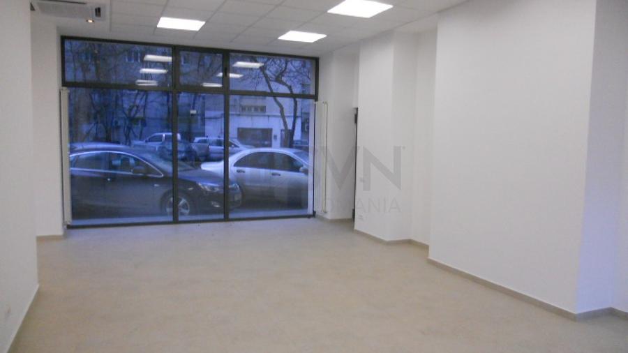 REC0000626 Spatiu showroom PARTER si MEZANIN