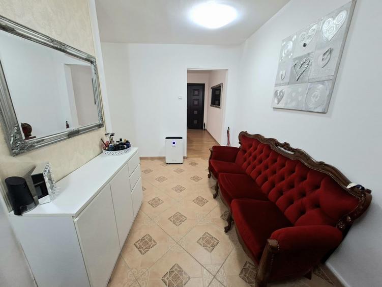 Apartament cu 3 camere - etajul 1, Cartierul Magurii