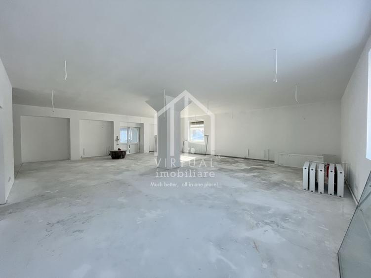 Spatiu comercial cu 8 camere, 5 bai, terasa - zona Centrala