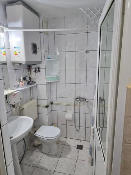 Garsoniera Tiglina1 et2/4 ,A-uri ,Mobilata si Utilata 1300 lei