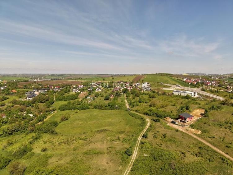 Teren compact intravilan 8000 mp vedere spre Lac, utilități - 6