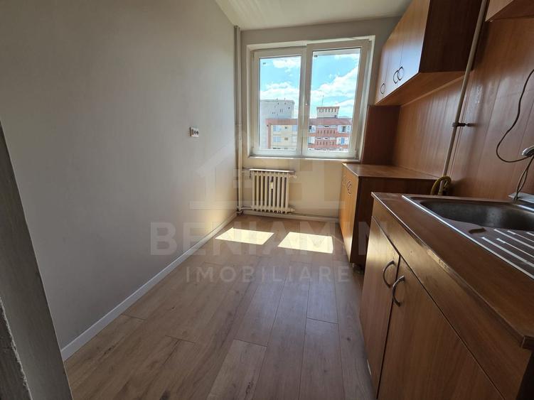 2 Camere-52mp-Balcon-Lift Nou-Anvelopat-Zona-Garii-Renovat