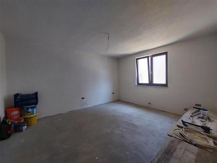 PRET REDUS!!! Casa parter cu pod mansardabil in Livada