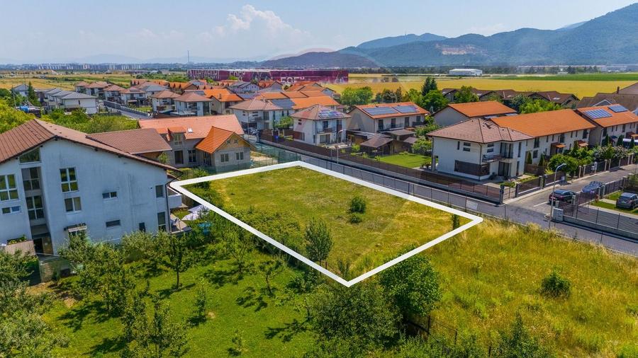 TEREN INTRAVILAN | 885 MP | GHIMBAV | VIEW POSTĂVARU | COMISION 0%
