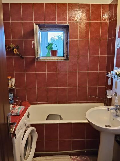 Apartament 3 camere intrare Racadau