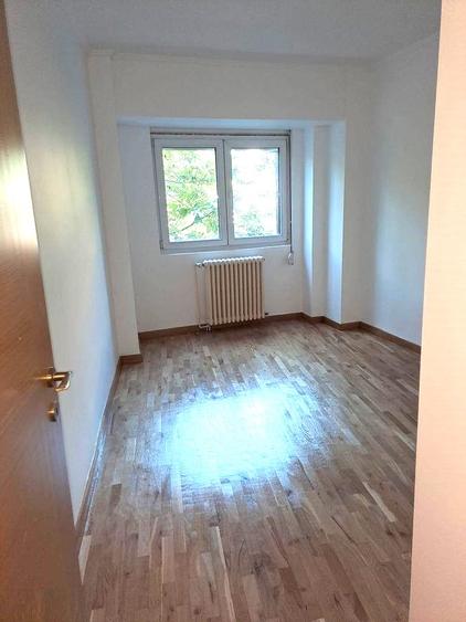 APARTAMENT 1/9 106 MP MONOLIT VEDERE SUPERBA DAMBOVITA SI BIBLIOTECA NATIONALA