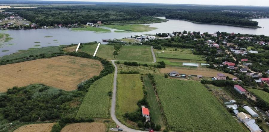 Teren Superb situat pe malul lacului Snagov Silistea langa palatul Ginga