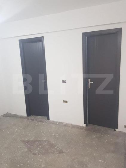 Spatiu comercial, Premium, Renovat Recent, 690 mp, zona Centrală