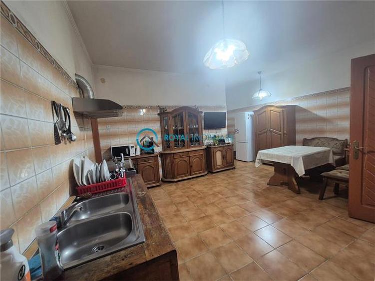 Royal Imobiliare - Vanzare Casa Zona Lupeni