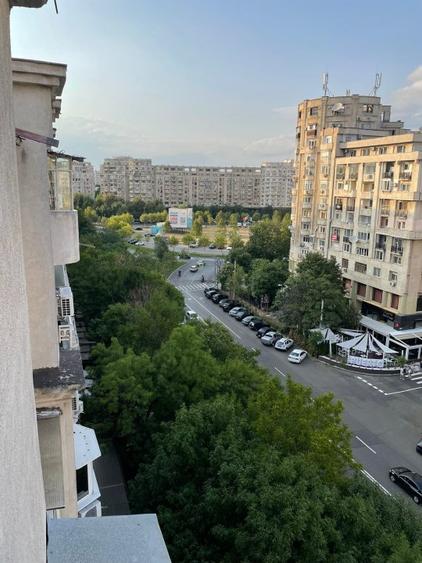 De inchiriat 3 camere Piata Alba-Iulia lux