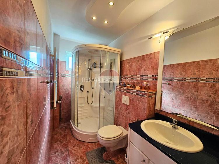 Vila tip duplex Banesti, 341 mp utili, garaj, vedere Caraiman - 17