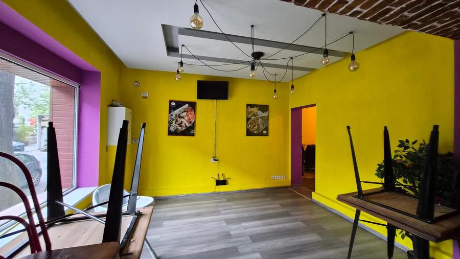 Str Decebal- ap 4 cam, parter, (su- 85 mp) potential comercial /HoReCa