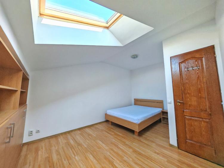 Apartament 3 camere 70m la mansardă, Valea Aurie