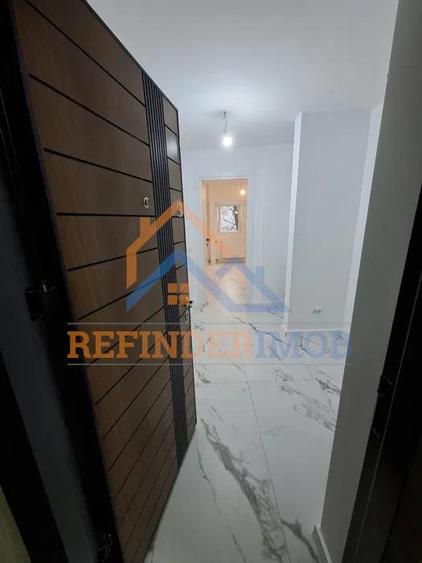 Garsoniera renovata Aparatorii Patriei - Metrou etaj 1 bloc din 1986
