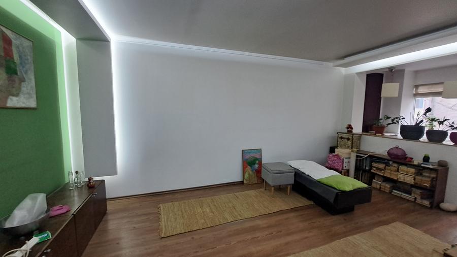 Apartament 3 camere, renovat, poziție retrasă (nu la bulevard) – Metrou 500 m