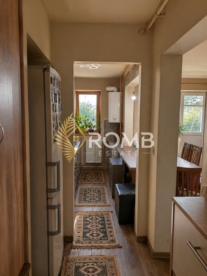 Apartament 3 camere, etaj intermediar, peste drum de Universitatea de Nord