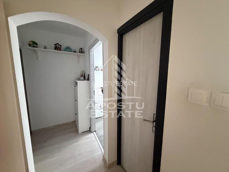 Apartament cu 3 camere de vânzare , etajul 2 , Zona Lipovei, Timisoara - 12