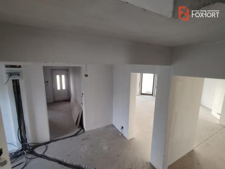 Comision 0% Casa individuala 5 camere cu teren de 747 mp in Sanandrei