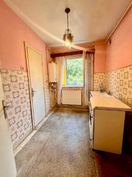 Proprietar vând Apartament 2 camere, Bacău - 55 mp, etaj 1, zona Orizont