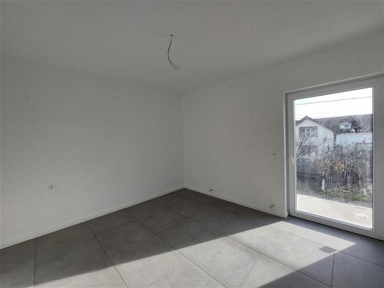 Casa noua cu piscina in Fantanele