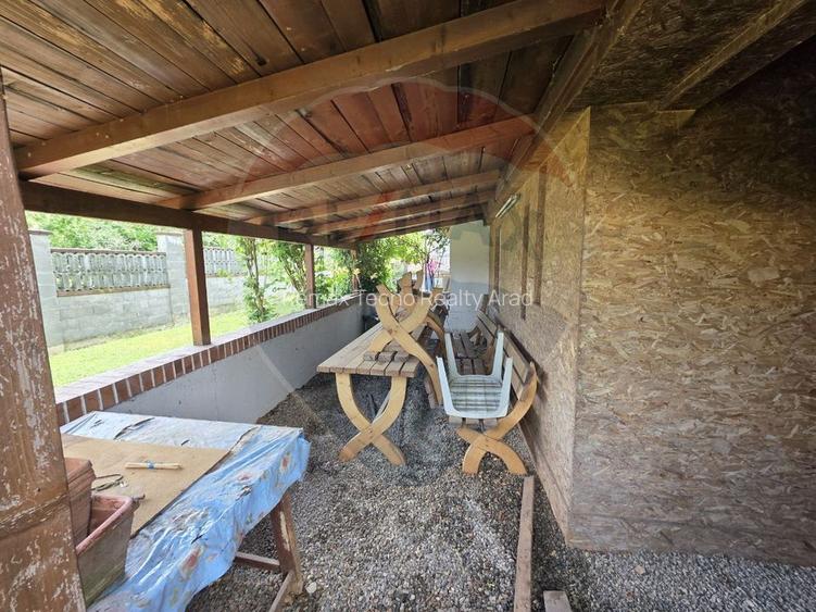 Casă solida 3 dormitoare si teren de 647 mp în zona Aradul Nou - 25