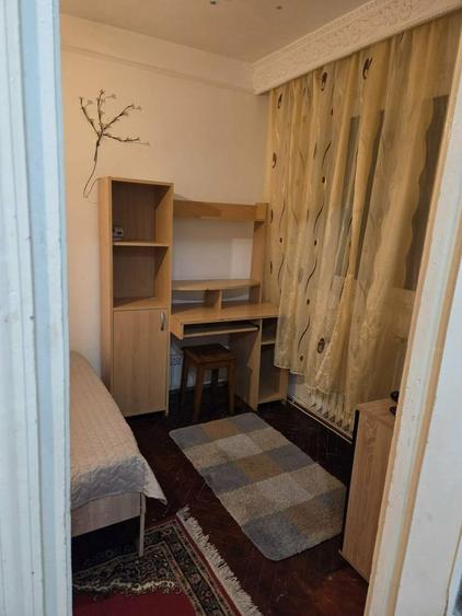 Apartament 2 camere, etajul 3/4, zona Tatarasi