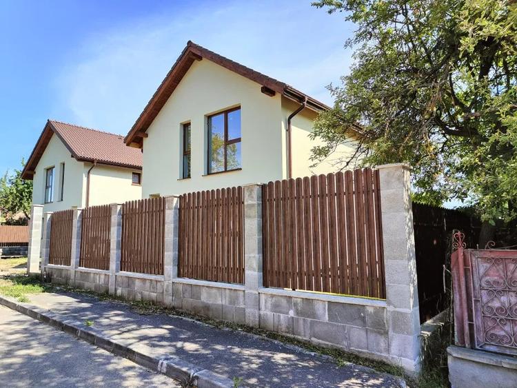 Duplex cu CF, Garaj, teren de 384 mp, Gilau