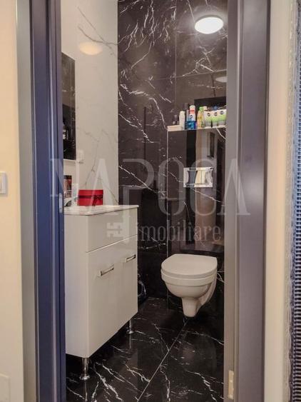 Apartament 3 camere de vanzare in Floresti
